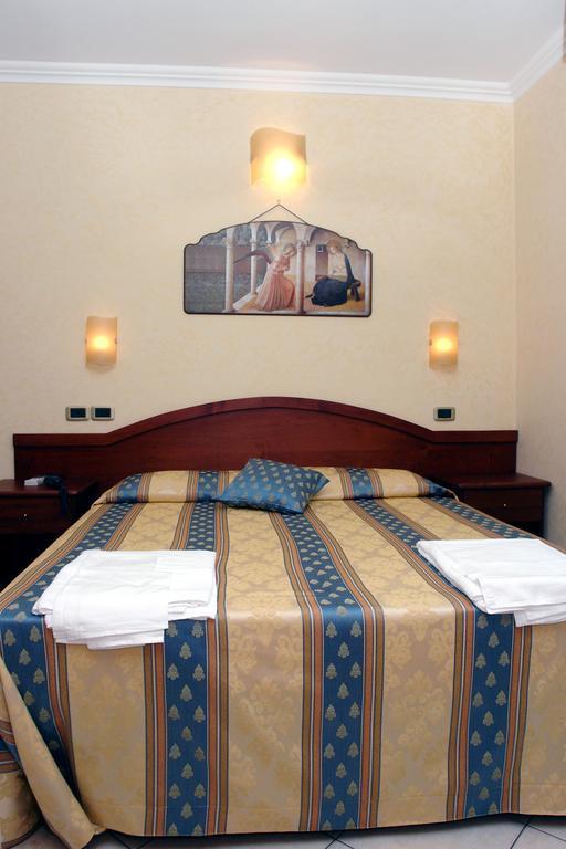 Cridda Hotel & Restaurant غيزيريا الغرفة الصورة